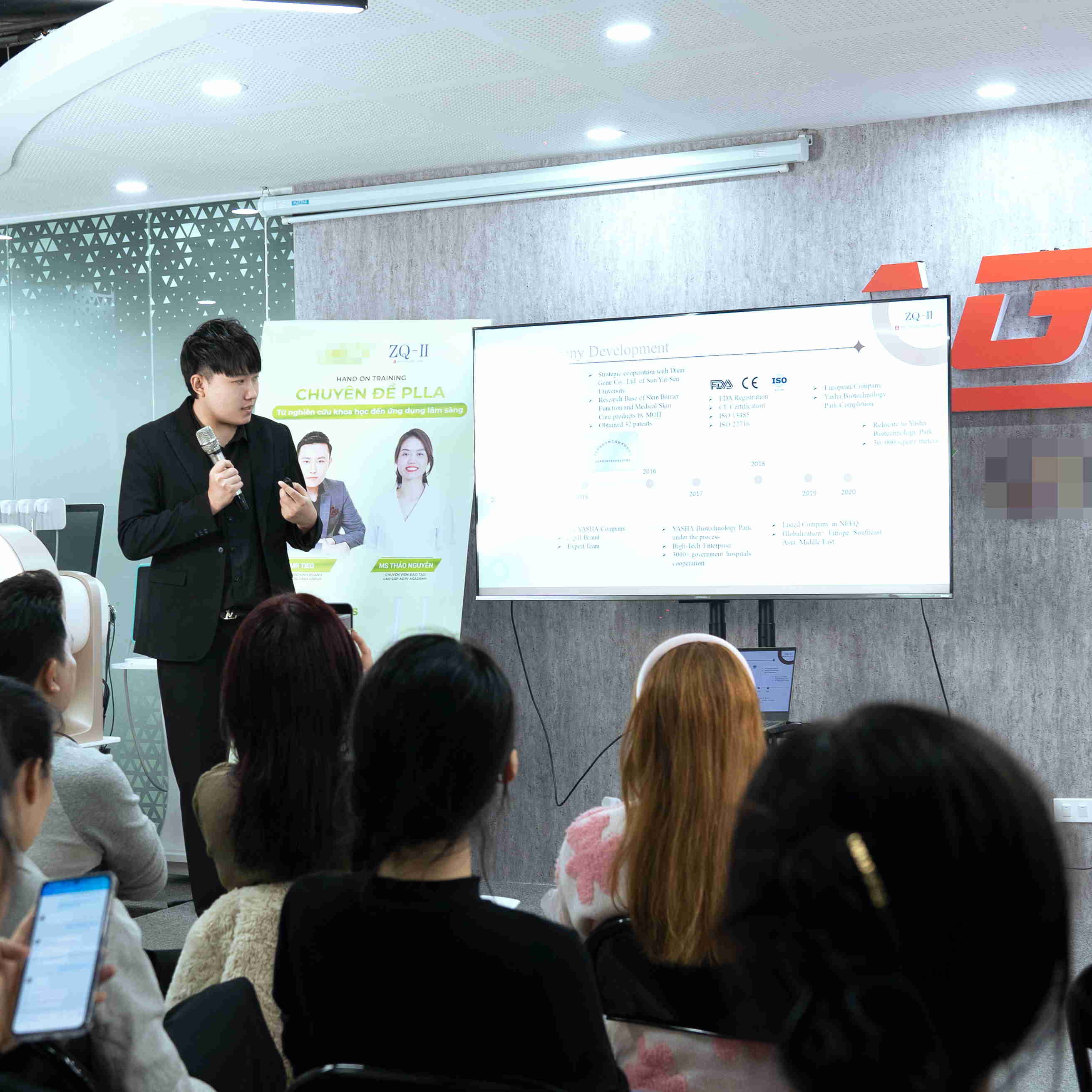 ZQ-II Akademická výměna ve Vietnamu